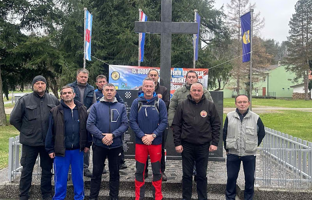 ''47 kilometara za 47 mučenika Voćina'': Umirovljeni satnik HV Tomislav Kolec prepješačio 47 kilometara od Virovitice do Voćina