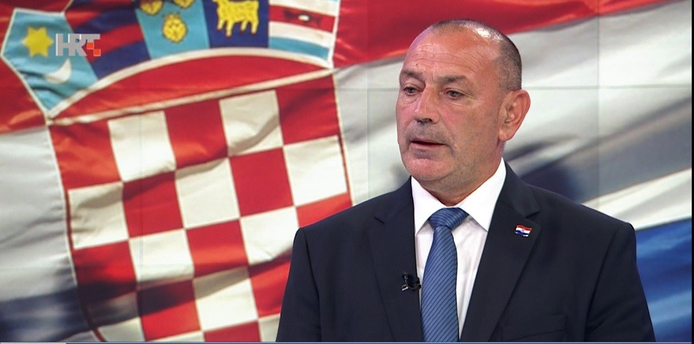 MINISTAR TOMO MEDVED ODGOVORIO NOVINARIMA: ‘Koliko sam puta bio u zadnjih 20 dana u Vukovaru, vas nisam vidio tamo prošlih godina’