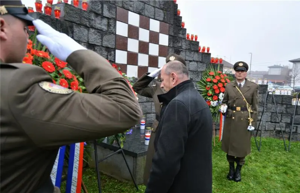 U Slunju obilježena 30. godišnjica sloma obrane grada i progona 15.000 ljudi