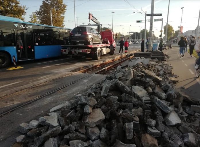 Vozači muku muče s radovima na tramvajskim tračnicama! ZET: ‘Imaju krivu predodžbu’
