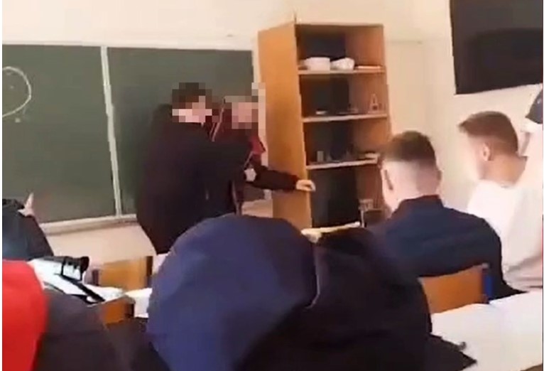 DOKLE VIŠE?  RAZBOJNIŠTVO U PRIBISLAVCU Dvojac prijetio pješaku: 'Ako ne daš novac - dobit ćeš batine'