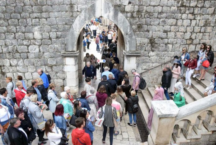 Povratak britanskih turista: Nakon najave popuštanja mjera, mnogi Britanci na odmor žele u Hrvatsku