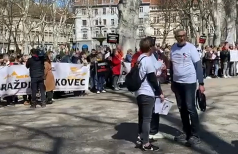 Prosvjed Udruge Franak u Zagrebu
