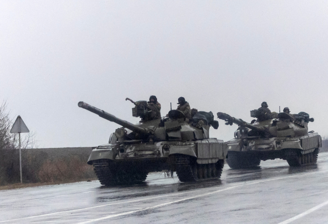 ZAPAD VJEŽBA MIŠIĆE NA RUSIJI JER SE BOJI SVOG STVARNOG PROTIVNIKA: ‘Clinton je napravio grešku koju sada plaćaju nesretni ukrajinski civili’
