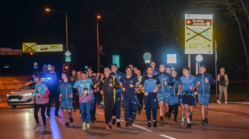 Trčanje ultramaratona započelo je sjećanje na “Krvavi Uskrs” i prvu žrtvu rata Josipa Jovića – “Da podučimo našu mladost i da se sjećamo tog događaja!”
