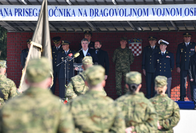 ESKALACIJA SVAĐE MILANOVIĆ - BANOŽIĆ: Totalni raskol između Milanovića i Banožića! Ministar obrane traži smjenu šefa vojske Hranja, predsjednik ljutito uzvraća: HDZ-ovac sa skrbnikom Plenkovićem neće se iživljavati na vojsci!