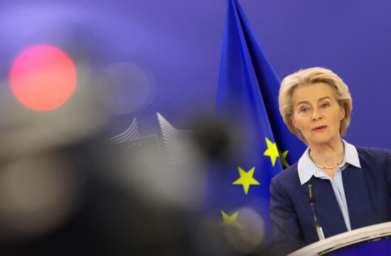 Novinar iz Njemačke objašnjava detalje istrage Ursule von der Leyen i veza s Pfizerom: “Ključ su te SMS poruke”