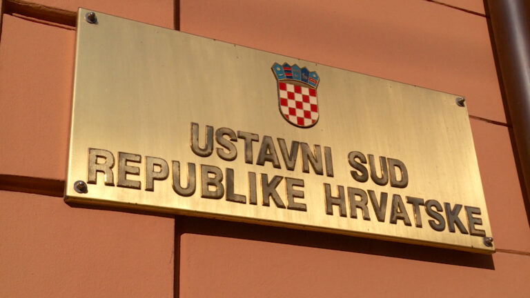 Ustavni sud traži podatke od Vlade: Ima li čak pola milijuna birača viška?