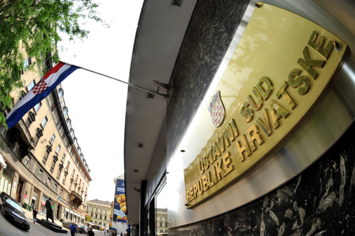 Pred vratima su predsjednički izbori, a pregovori o ustavnim sucima još nisu ni krenuli