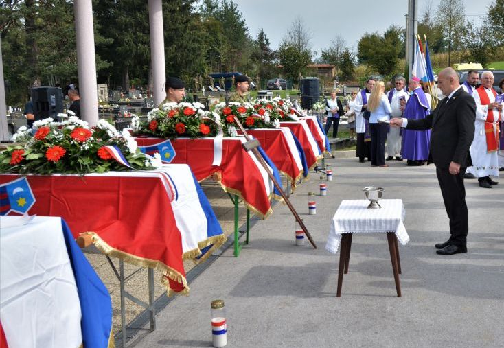 09. listopada 1991. Zločini srpske agresorske vojske (Vaganac, Lika) – ubijanje staraca i civila u oba rata bilo je napravljeno ‘u ime antifašizma’
