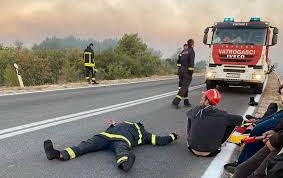RADE U OPASNIM UVJETIMA  Vatrogasci traže da se napadi na njih počnu tretirati kao napadi na službenu osobu