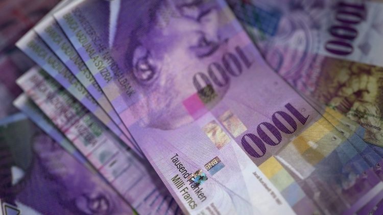 Vrhovni sud se oglasio o kreditima u švicarskim francima – ključna odluka nije donesena