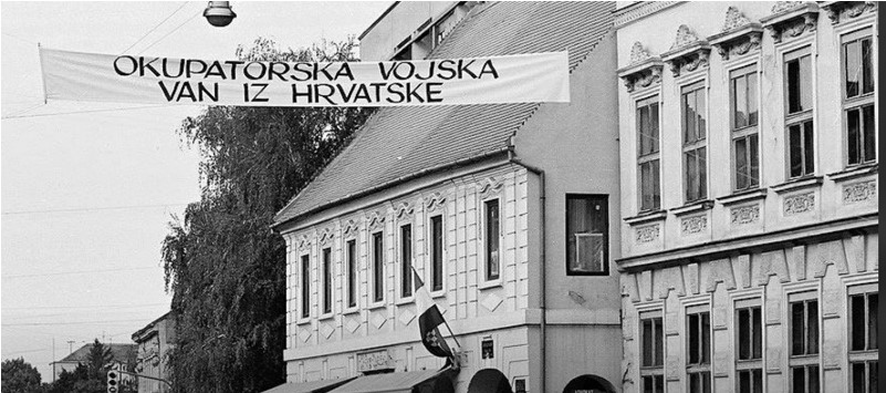 Na današnji dan: Agresorske snage uništile vinkovačku gradsku knjižnicu