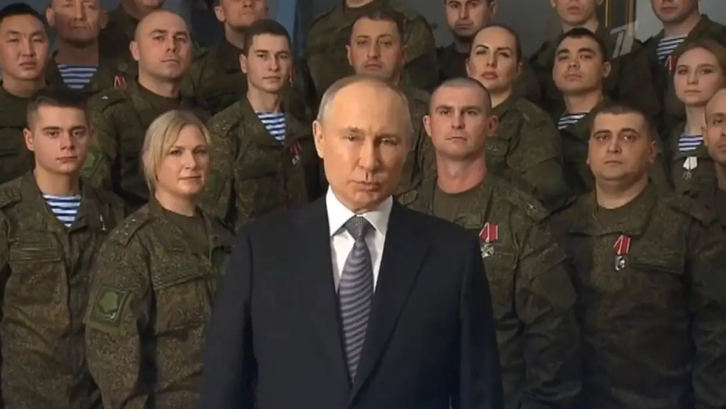Putin se okružio vojskom: Došli smo do točke 'predaja ili borba'. Zapad je lagao, istina je uz nas