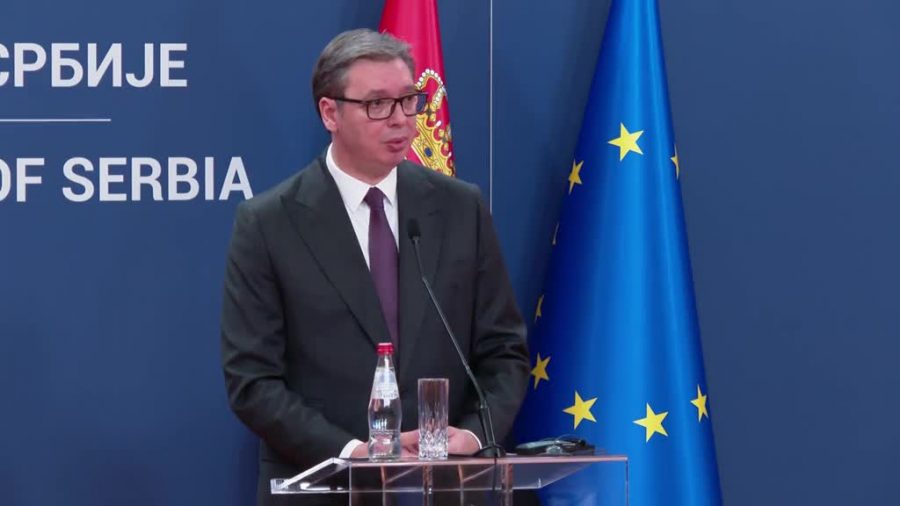 Vučić zanijemio nakon pitanja novinara: “Vi ste toj djeci pokazivali…”