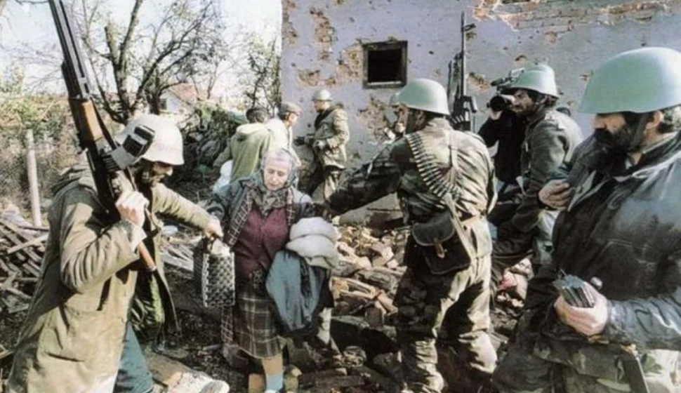 20. prosinca 1995. Zločini srpske vojske – četnički mimohod u etnički očišćenom Vukovaru