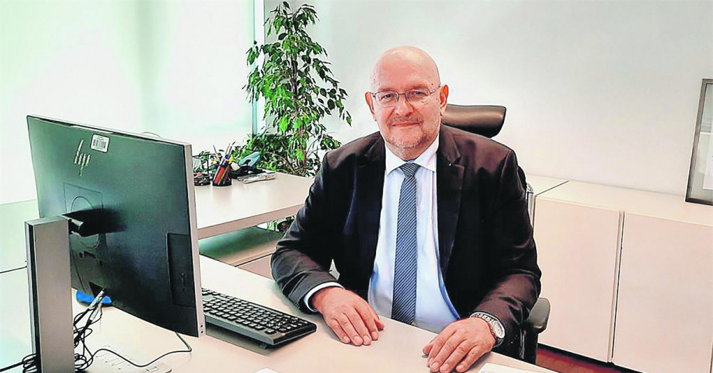 Javio se bivši šef Holdinga: ‘Netočno je da nismo davali informacije novim članovima uprave‘