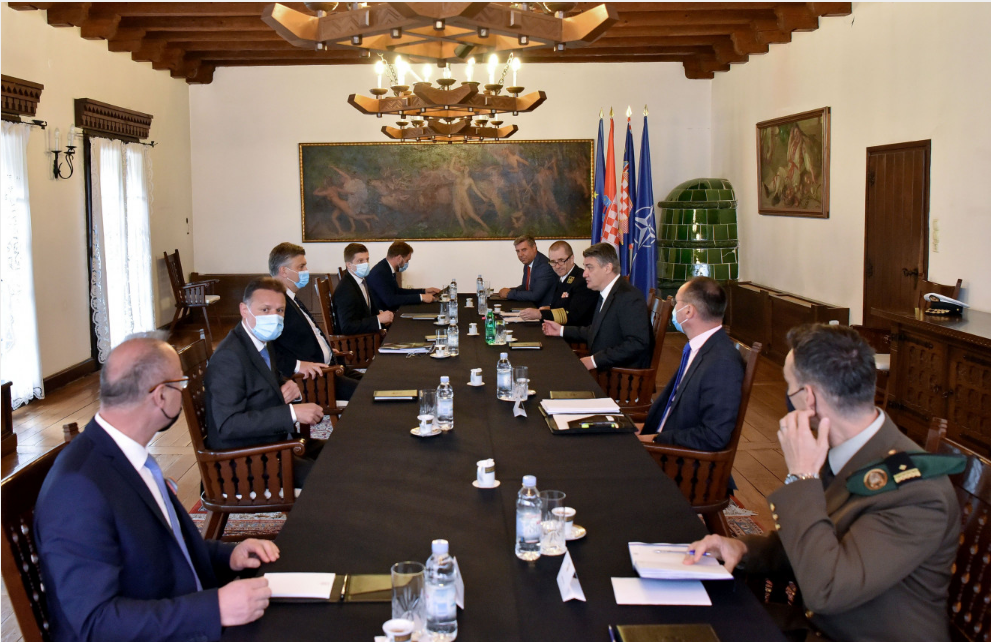 MILANOVIĆ, PLENKOVIĆ I JANDROKOVIĆ NAŠLI ZAJEDNIČKI JEZIK: Plenković dobio Milanovićevu potporu za nabavku aviona!