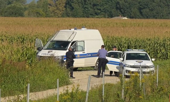 ZAVRŠENA POTRAGA Pokušali pregaziti policajce: Uhićen i drugi Rumunj, htio je preko granice ući u Mađarsku