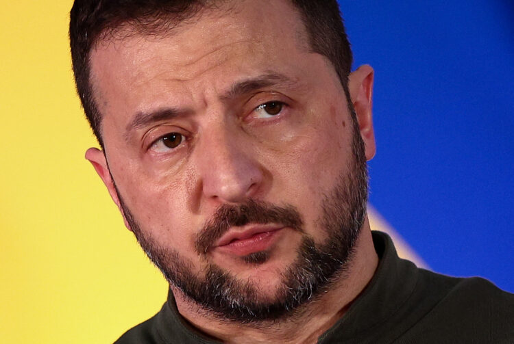 Zelenski priznao da je situacija teška: “Rusija je pokušala potisnuti naše pozicije, ali mi se držimo”