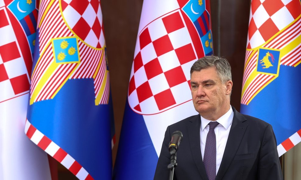 Tip koji je upao na Pantovčak bivši je pripadnik HV-a: Razlog dolaska je bizaran