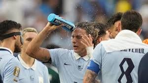 "HYDRATION BREAK": Kad nogomet stane zbog vode, zapravo ne staje zbog vode