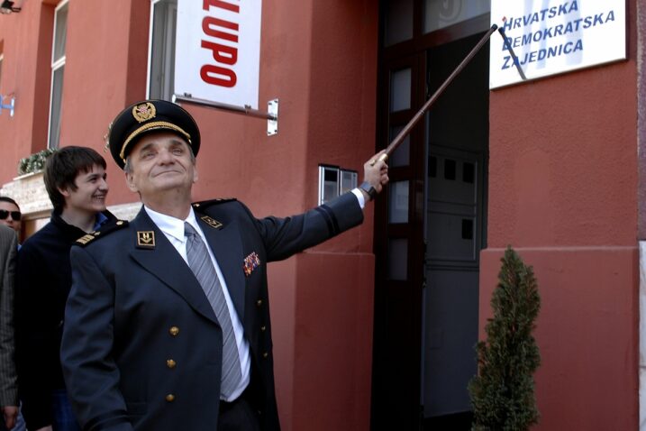 Glavaš gubi čin generala, a još se ne zna hoće li mu Milanović oduzeti odlikovanja?