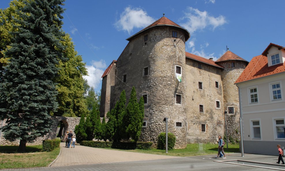U Ogulinu otvoren Srpski kulturni centar