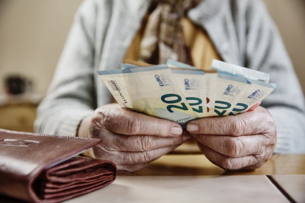 Važno za umirovljenike koji primaju njemačku mirovinu: Do 25. rujna moraju poslati ovu potvrdu ili ostaju bez isplate