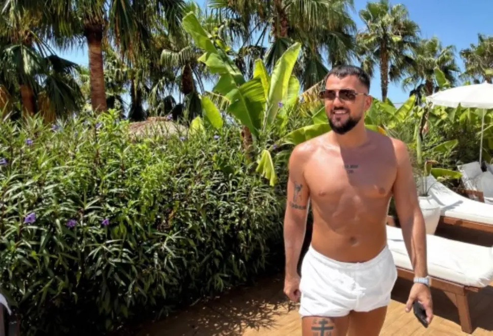 KAKO JE OVO MOGUĆE?  Srpski influencer uživa u Splitu s tetovažom Draže Mihailovića: Sve objavio na Instagramu