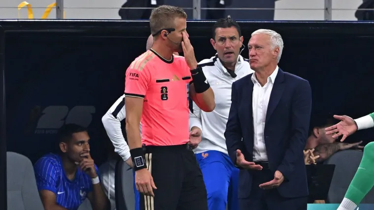 Velike prozivke / Deschamps nakon ispadanja prozvao suca, Collina mu odmah odgovorio: 'Naši suci su svjetska klasa'