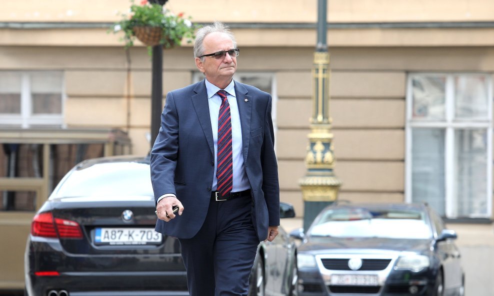 Glavaš o Milanoviću: 'Meni je odličja dao Tuđman, nema razloga da ih drugi predsjednik osporava'