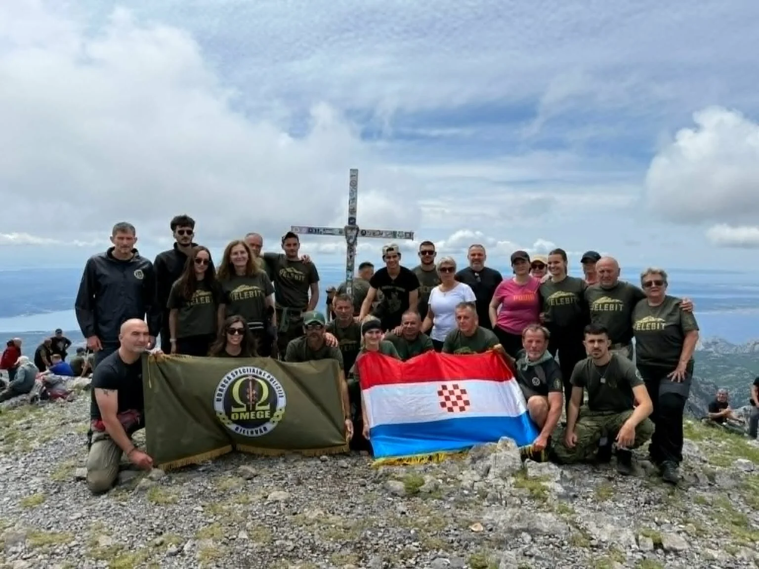 STAZAMA HEROJA: Bjelovarske Omege na Velebitu odale počast poginulim hrvatskim braniteljima