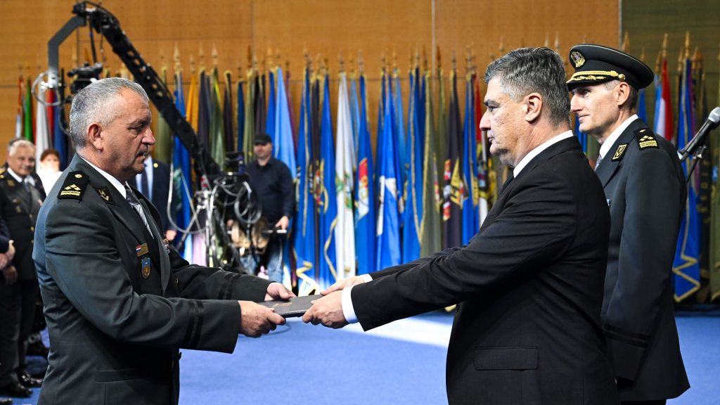 Drniš puca od ponosa, njihov sugrađanin postao je general: ‘Bio je dragovoljac 4. brigade, brat mu je poginuo u ratu...‘