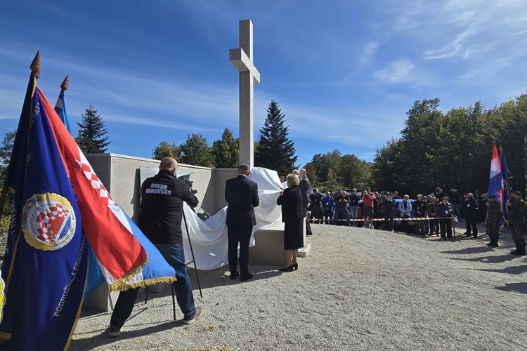 Krvlju obranjena kota iznad Vrbovskog: Spomen-obilježje Mirkovica kao vječni podsjetnik na žrtvu hrvatskih policajaca