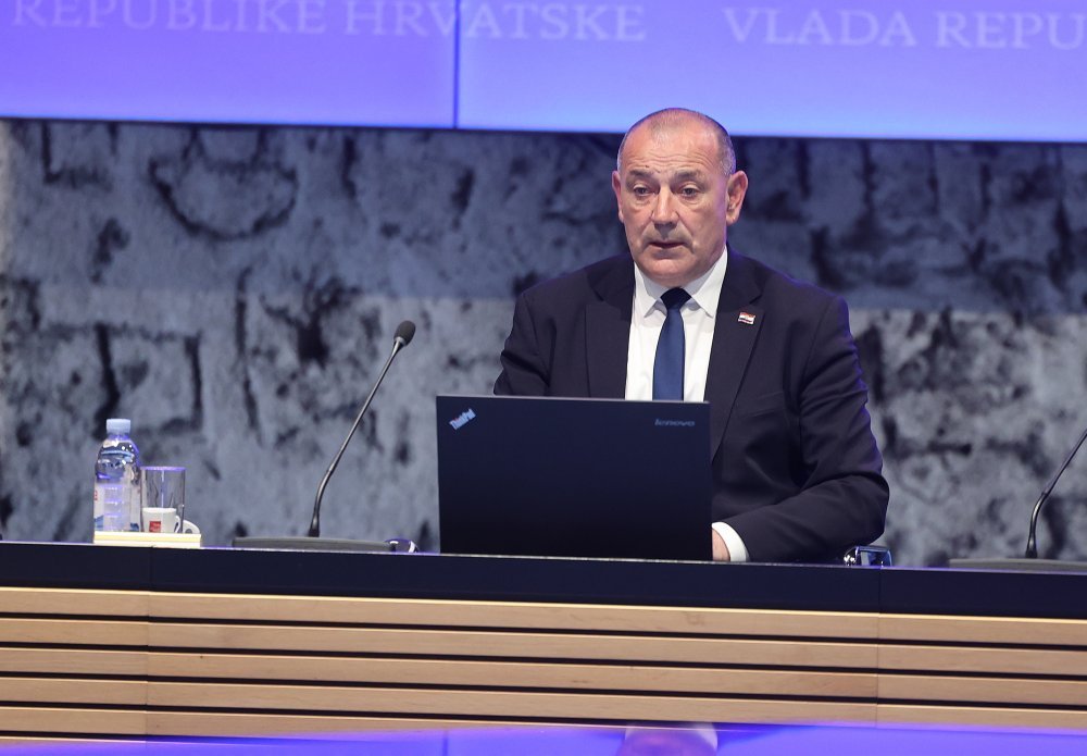 Zaklada branitelja u 2025. isplatila više od 2,6 milijuna eura pomoći i stipendija, Vlada jednoglasno prihvatila izvješće