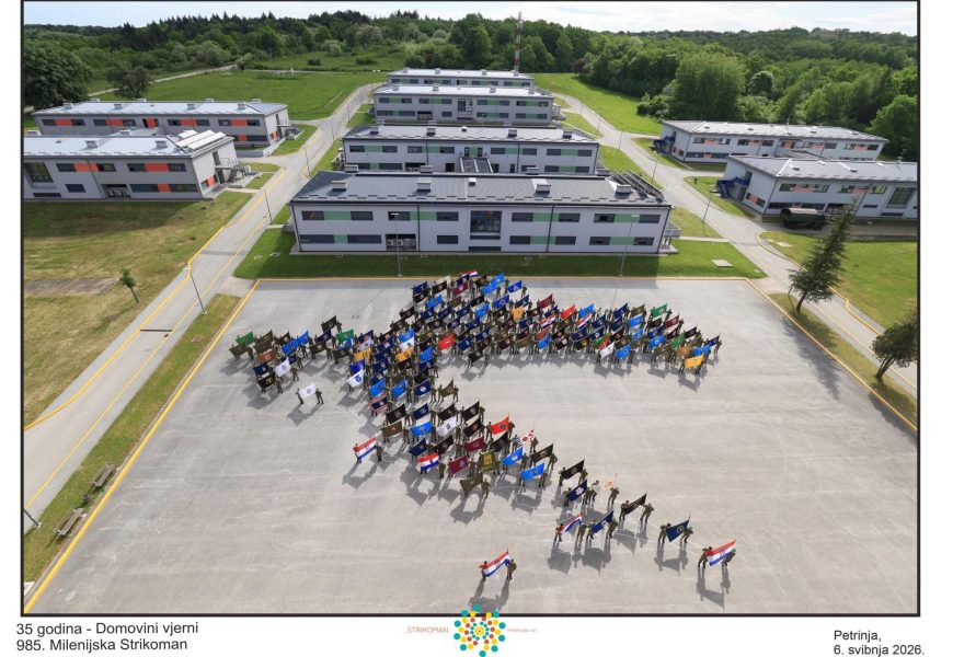 Tigrovi i Gromovi na milenijskoj fotografiji “35. godina – Domovini vjerni”