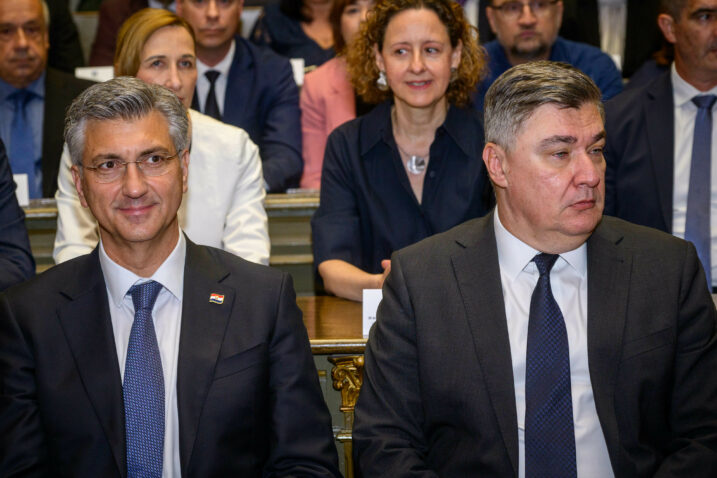 Premijer i predsjednik zamijenili uloge. Sada Plenković napada suce, a Milanović ih - brani