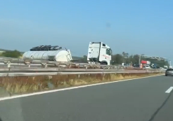 Sudar automobila i cisterne na A3 kod Popovače, promet prema Lipovcu obustavljen