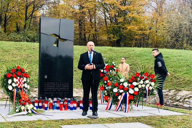 RATNI ZLOČINI BEZ PRAVOMOĆNOG EPILOGA – 19. nastavak  Kostrići 1991.: Ubijeno cijelo selo, devetorica optuženih oslobođena zbog nedostatka dokaza
