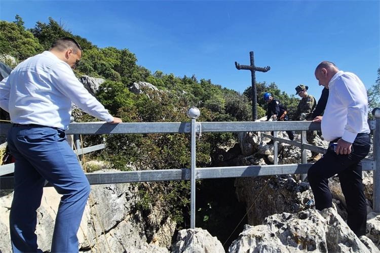Ekshumacija u jami Golubinka: Pronađeni posmrtni ostaci 18 žrtava, među njima žene i maloljetnik