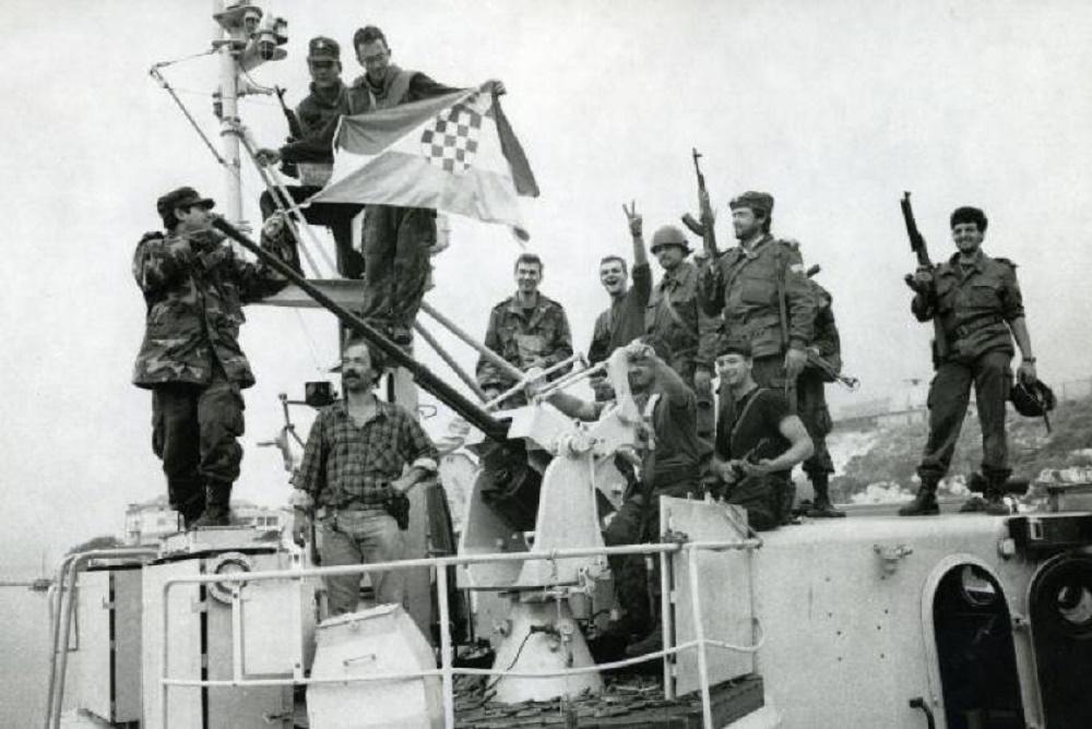 10. listopada 1991. počela slabiti druga pomorska blokada hrvatskog Jadrana