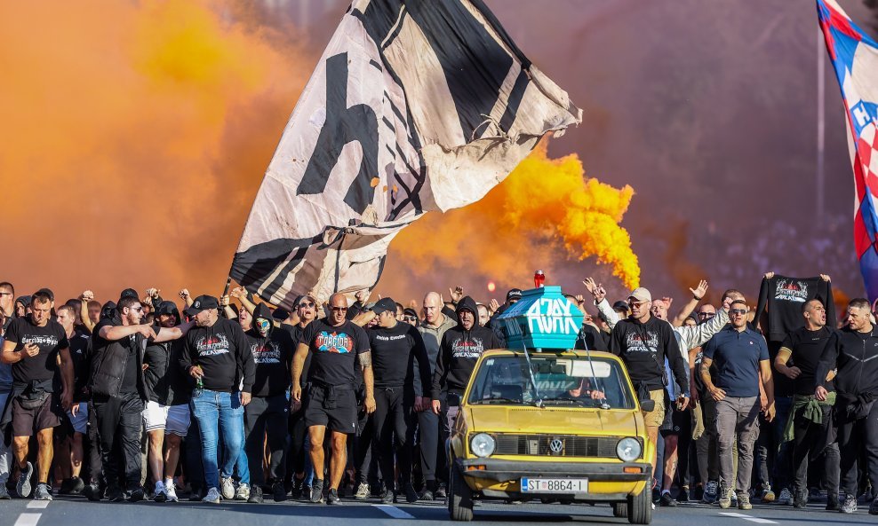 Hajduk žestoko kažnjen zbog nereda protiv Ajaxa: UEFA zatvara stadion i naplaćuje više od 90.000 eura
