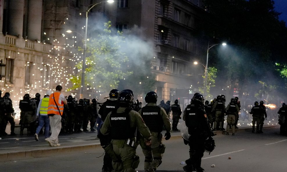Planirani neredi Velika policijska akcija uoči izbora u Srbiji: Sumnjaju da je planiran kaos u Beogradu