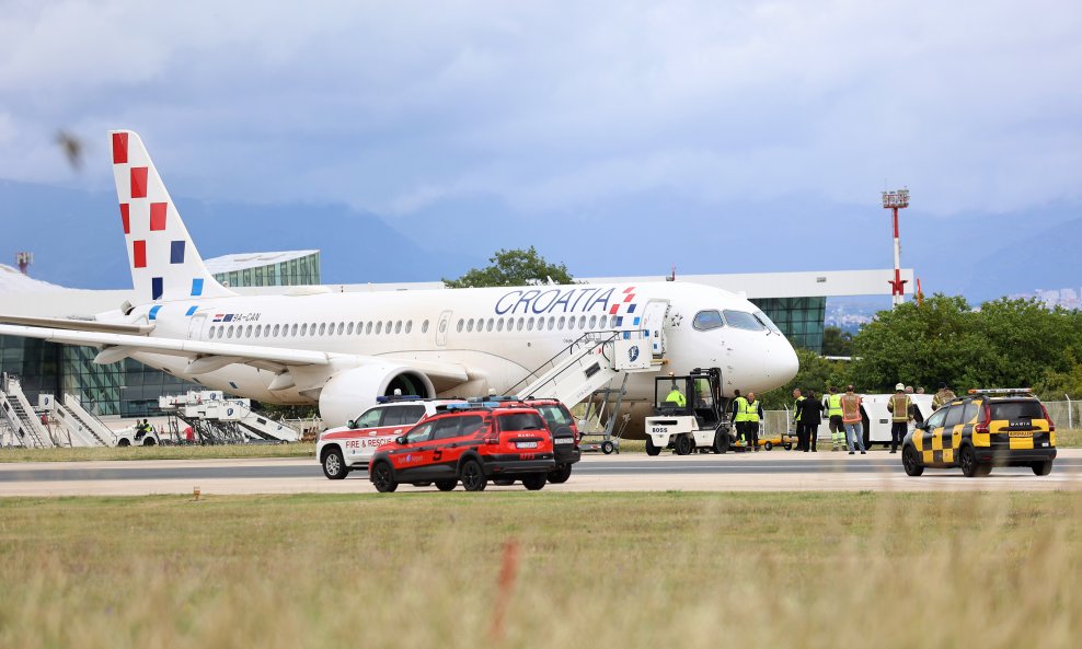 Avion Croatia Airlinesa u Splitu izletio sa staze, objavljeni detalji nesreće. Oglasila se Croatia