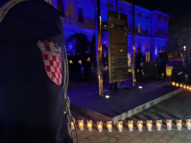 U Vukovaru odana počast 97 poginulih i nestalih policajaca: „Njihova žrtva nikada ne smije biti zaboravljena”