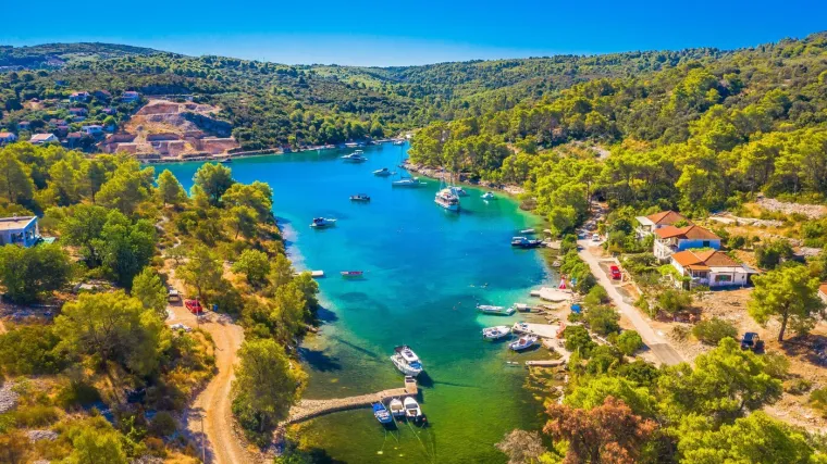 TRAŽI SE MIR / Dosta im je gužvi: Turisti okreću leđa poznatim otocima i biraju skrivene dragulje