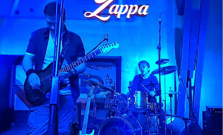 Policija prekinula koncert beogradskog benda u Splitu. Glazbenici završili u postaji