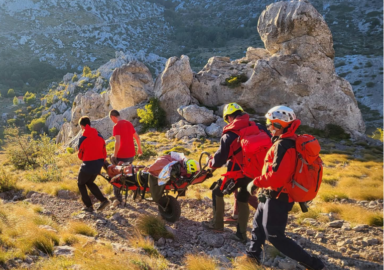 HGSS četiri sata spašavao veterana sa stijene. "Moglo je trajati višestruko kraće"