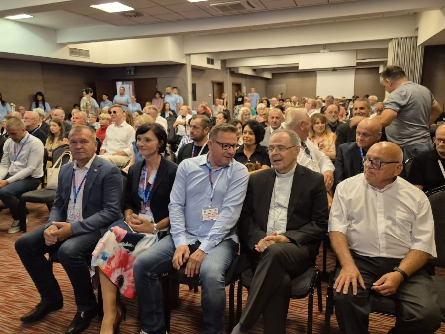 Drugog dana 23. zdravstveno-savjetodavnog simpozija održane edukacije za HRVI 100% I. skupine i članova njihovih obitelji